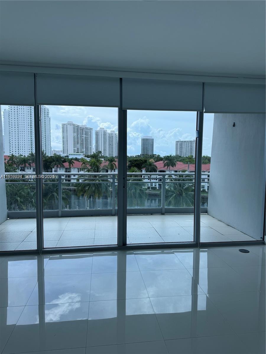 2950 NE 188 ST # 344