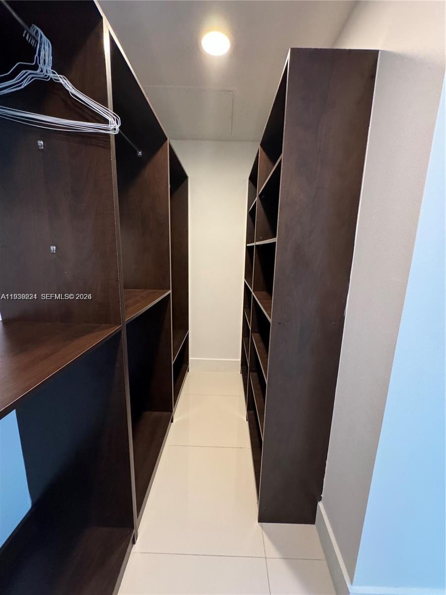 2950 NE 188 ST # 344