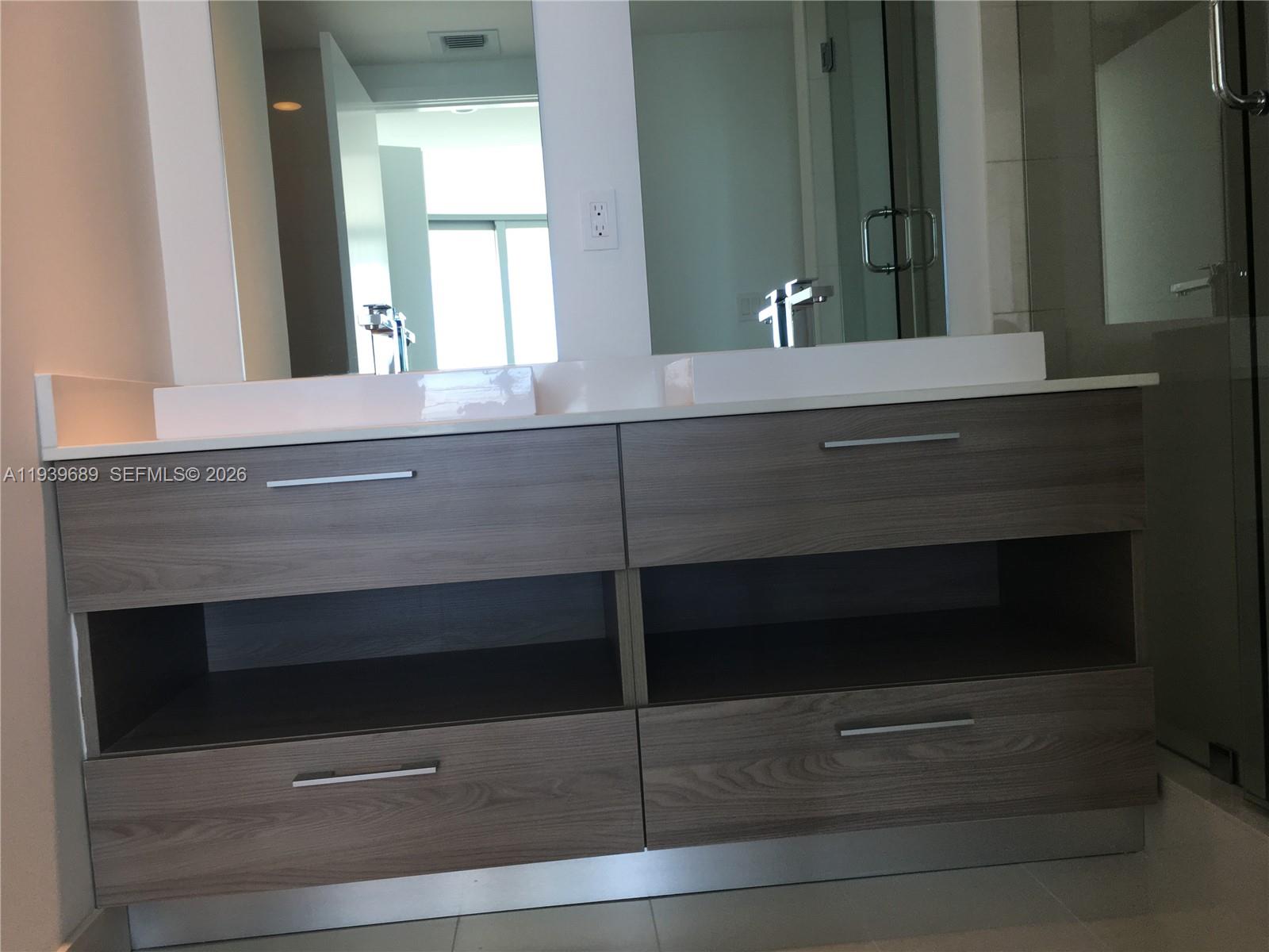 1300 S MIAMI AVE Unit: 4303