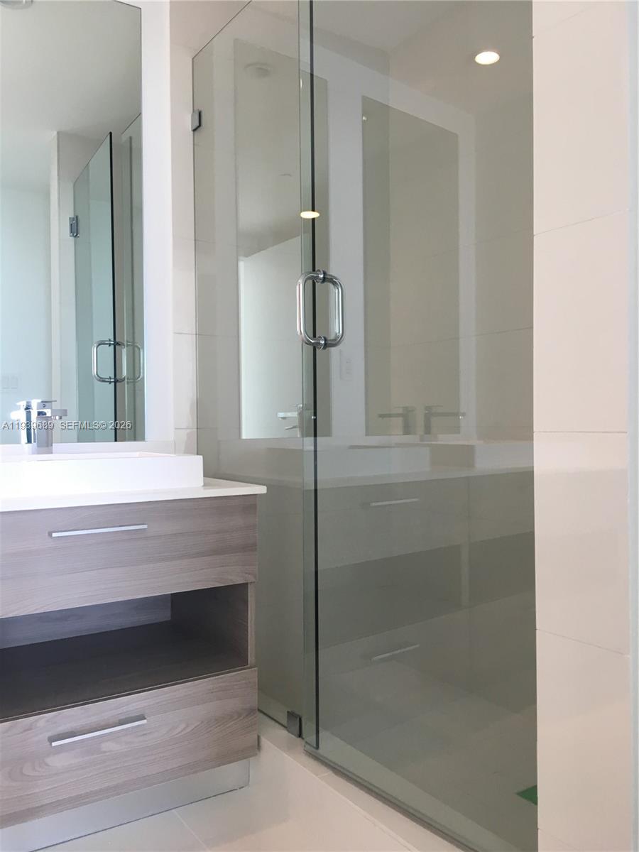 1300 S MIAMI AVE Unit: 4303