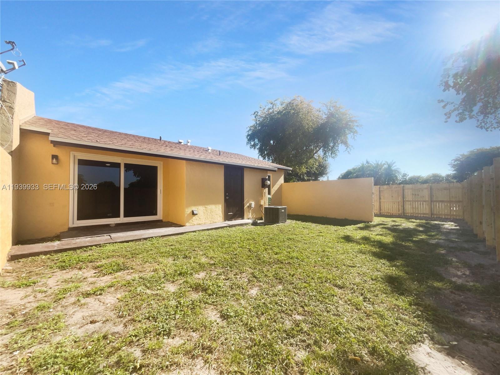 20450 NW 28th Ct