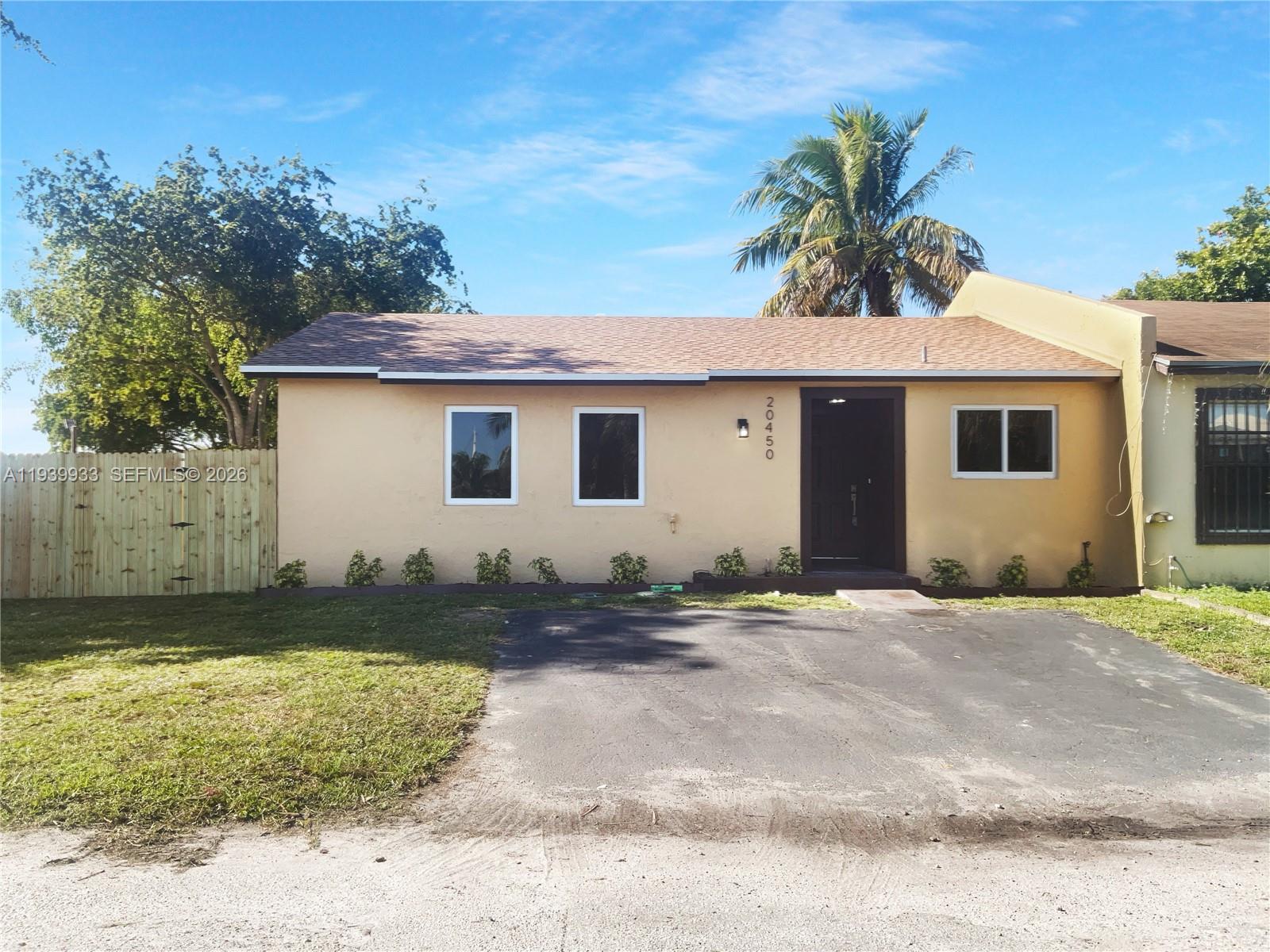 20450 NW 28th Ct