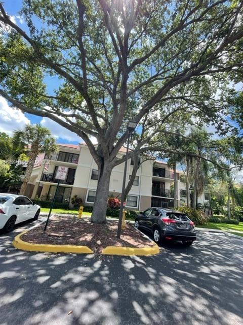 10125 W Sunrise Blvd # 104