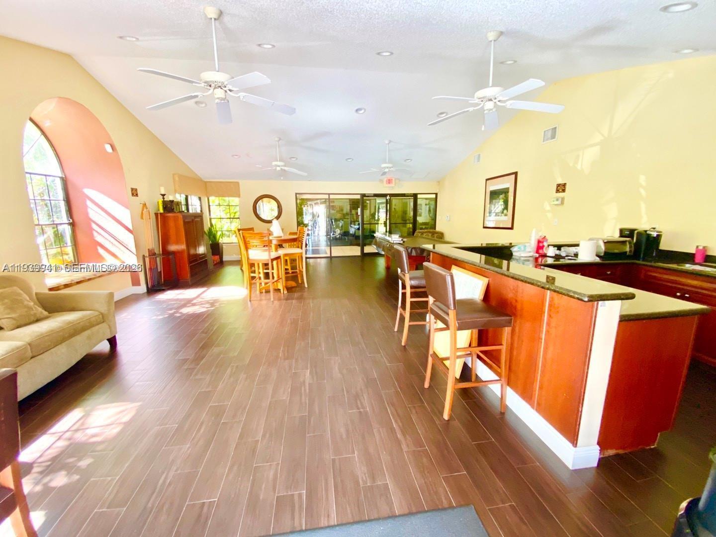 10125 W Sunrise Blvd # 104