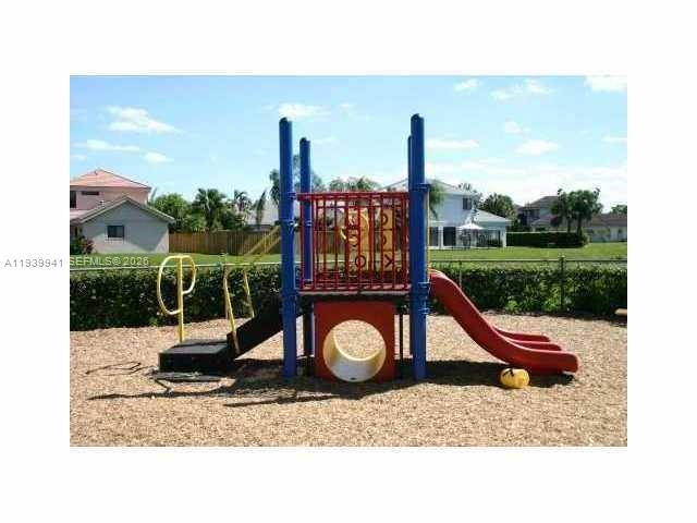 10125 W Sunrise Blvd # 104