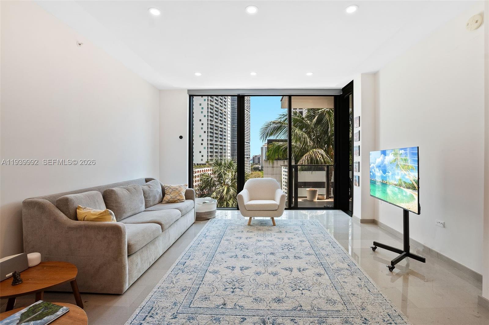 68 SE 6th Street # 805