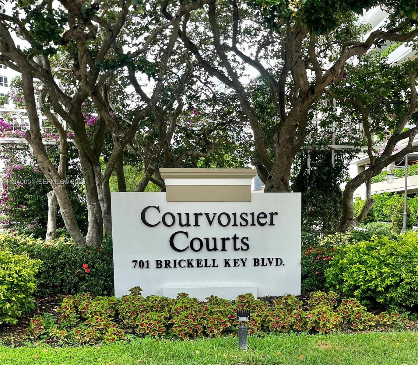 701 Brickell Key Blvd # 1402