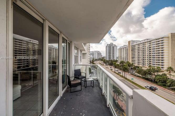 5601 Collins Ave # 825