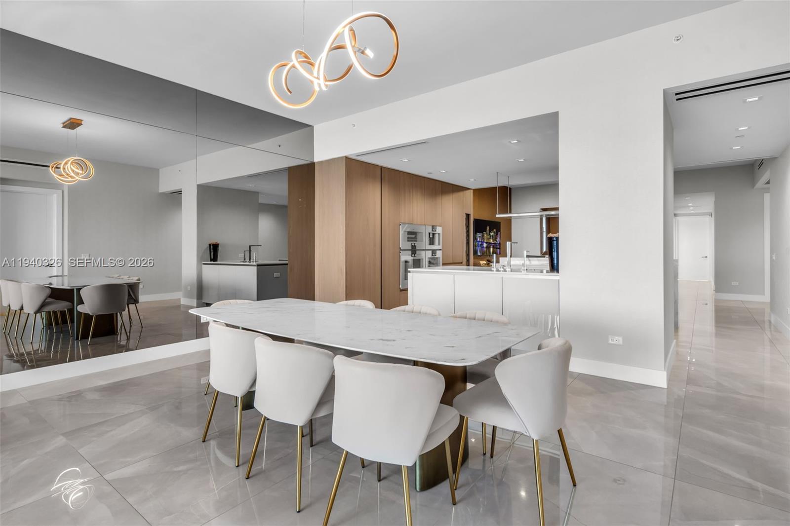 18501 Collins Ave # 402