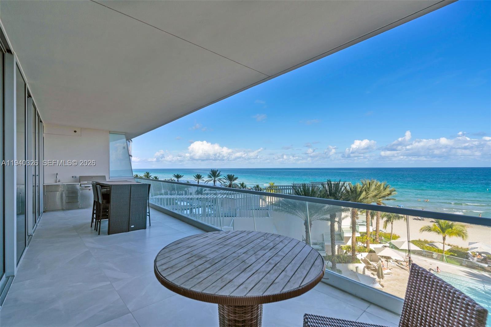 18501 Collins Ave # 402