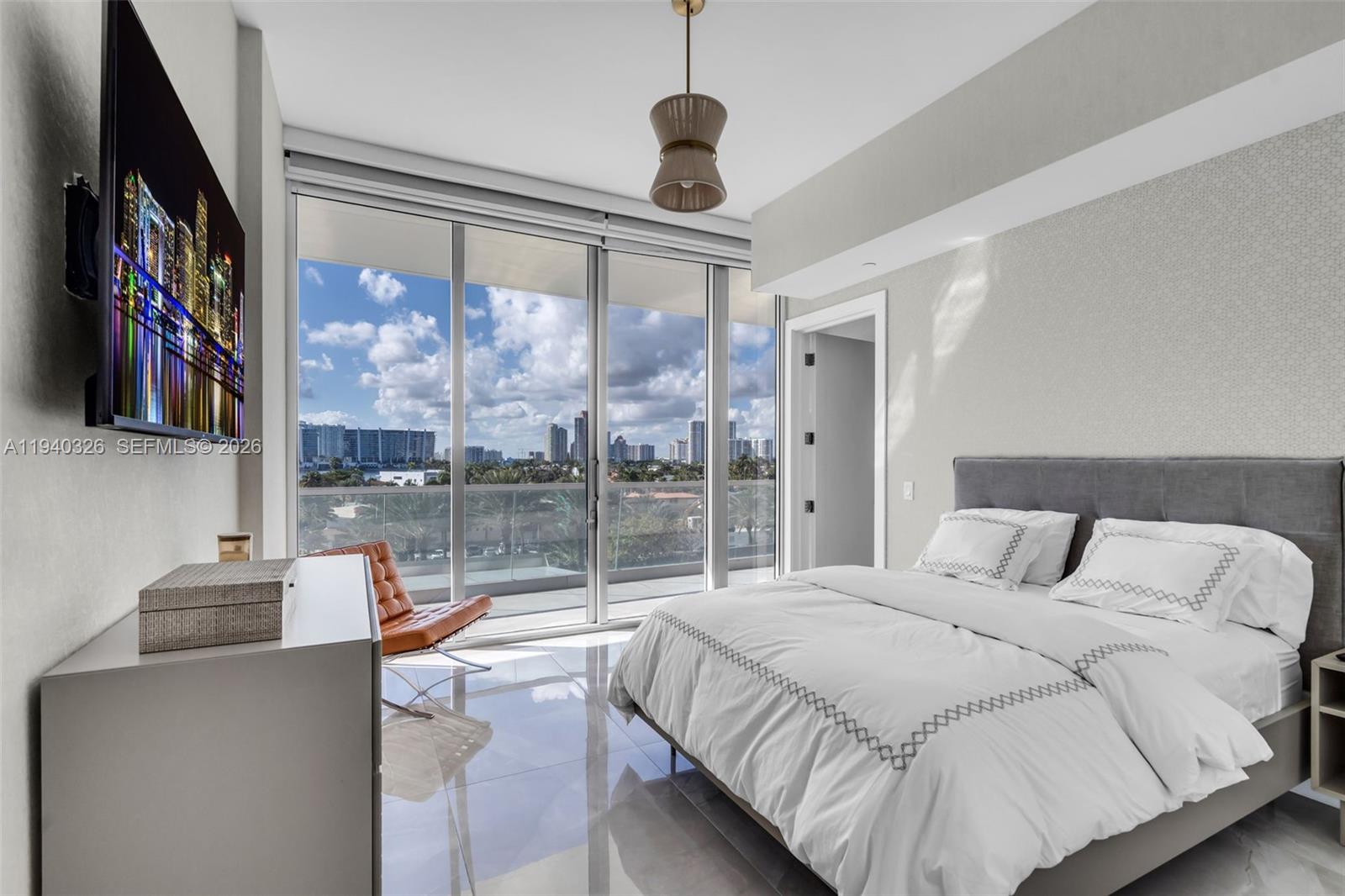 18501 Collins Ave # 402