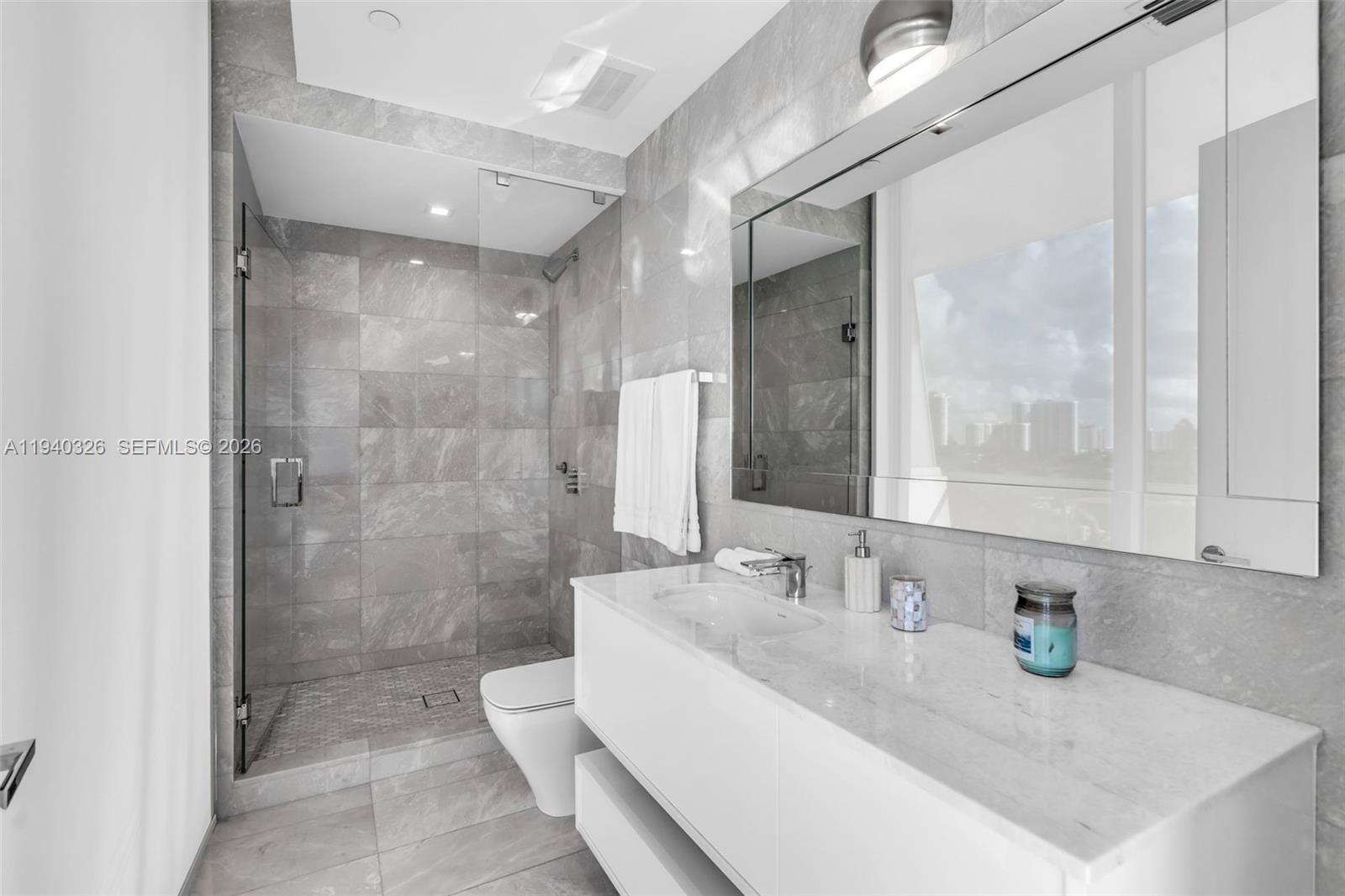 18501 Collins Ave # 402