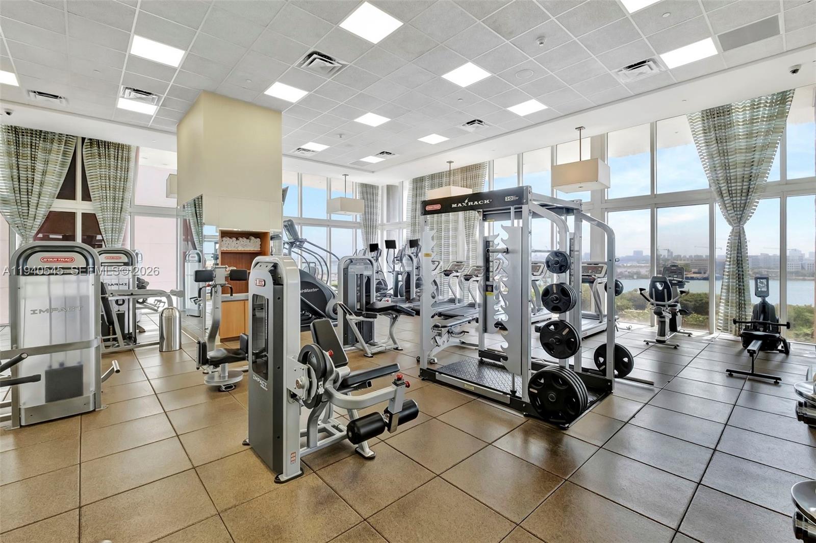 50 Biscayne Blvd # 4908