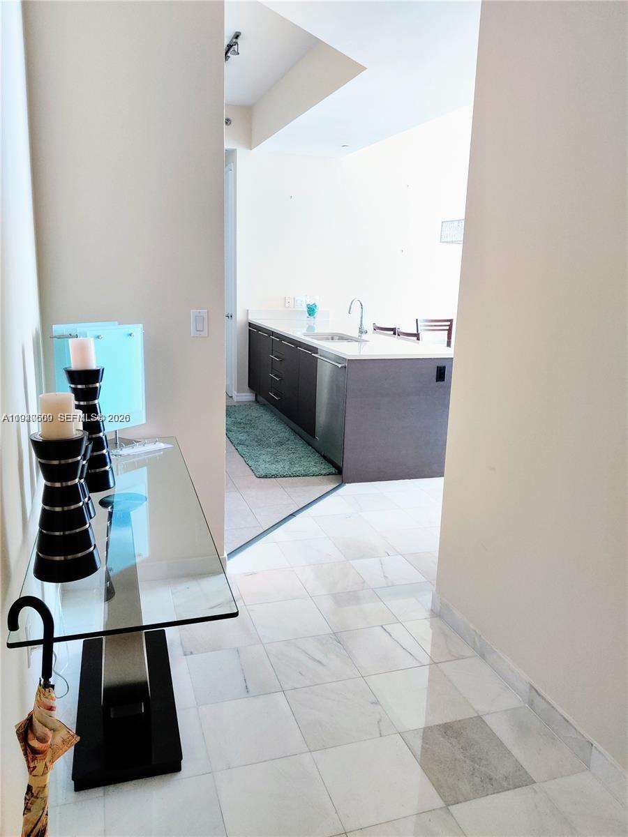 55 SE 6th St # 4105