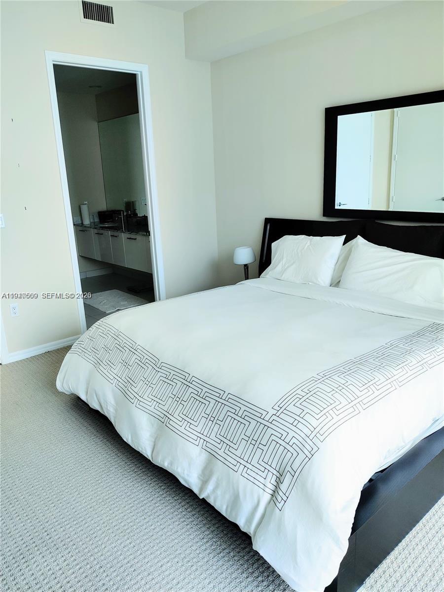 55 SE 6th St # 4105