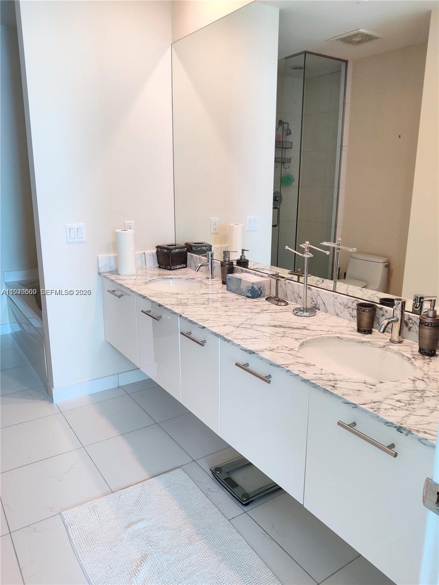 55 SE 6th St # 4105