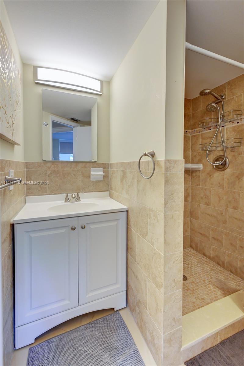 5321 NE 24th Ter # 107A