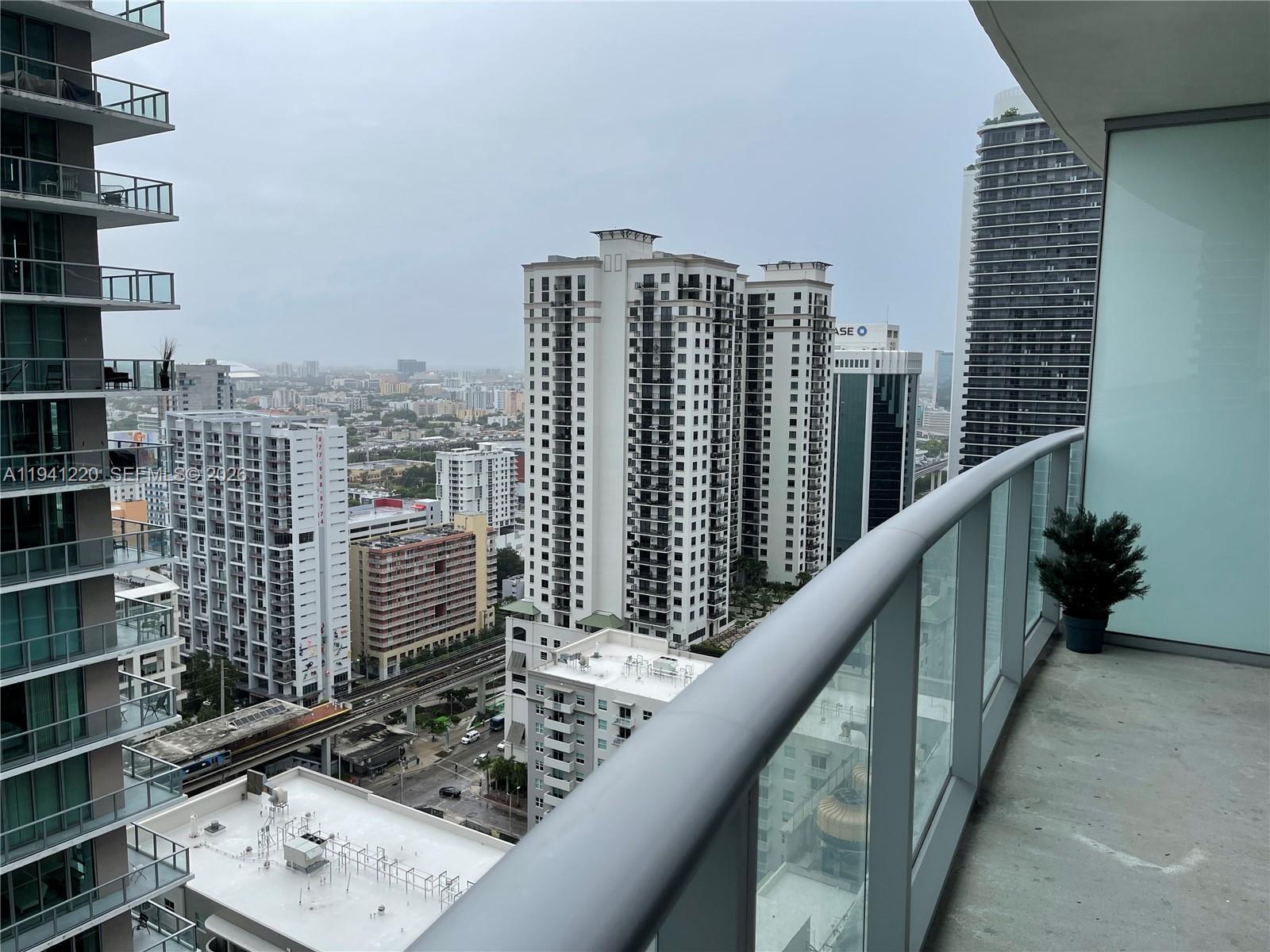 1100 S Miami Ave Unit: 2905
