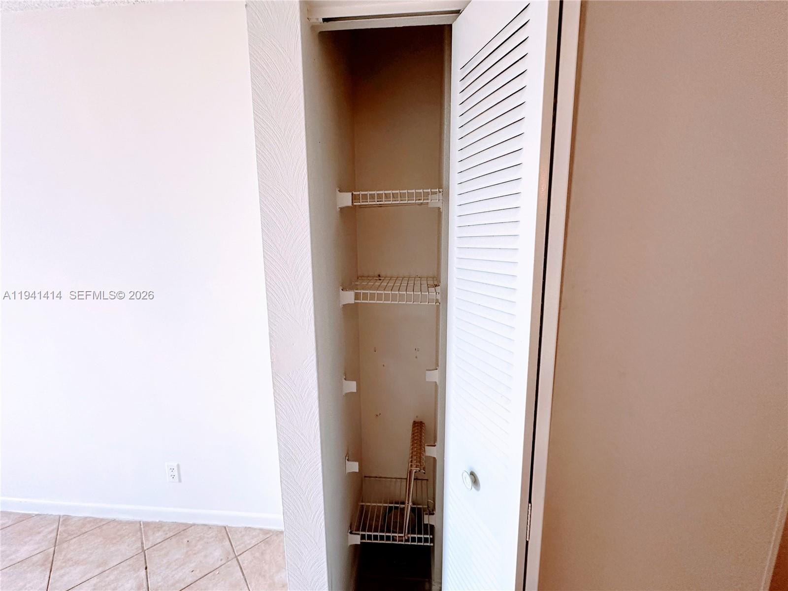 4364 NW 9th Ave # 3F Unit: 16-3F