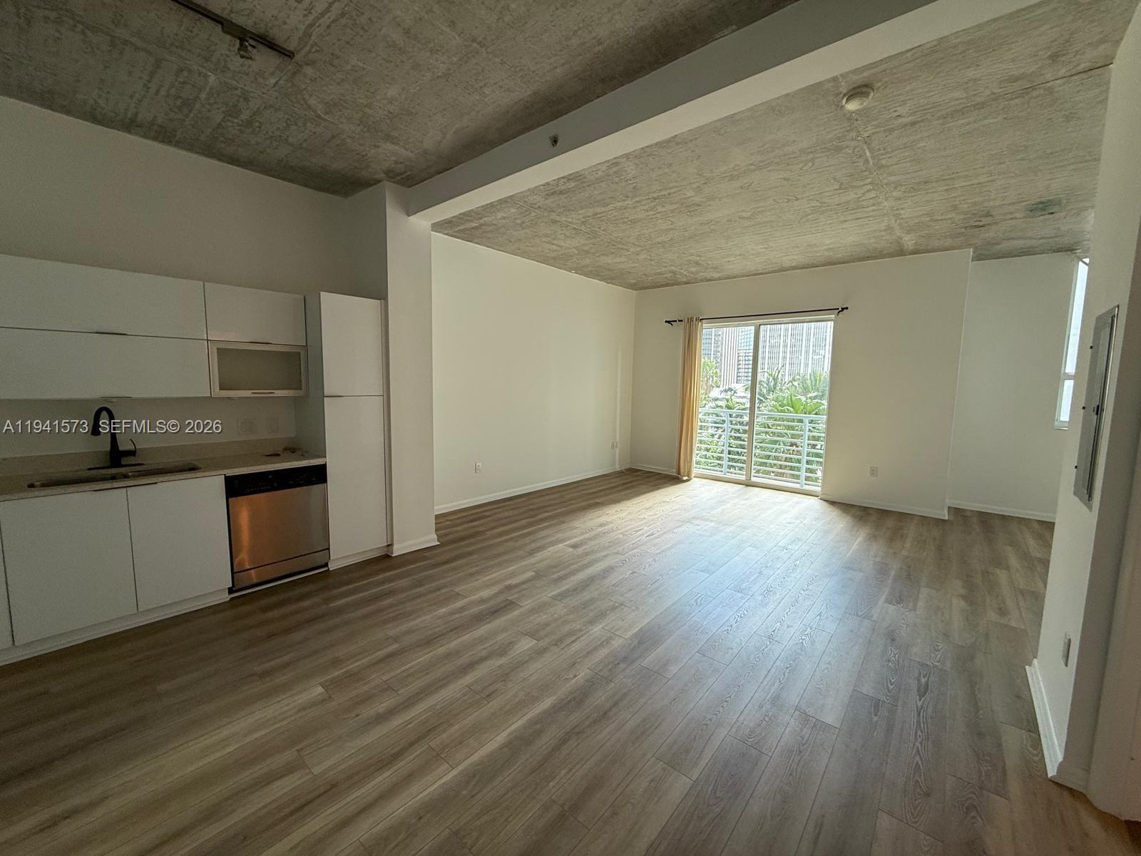 234 NE 3rd St # 1408