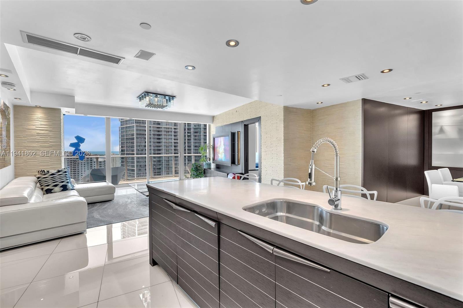 200 Biscayne Boulevard Way # 3607