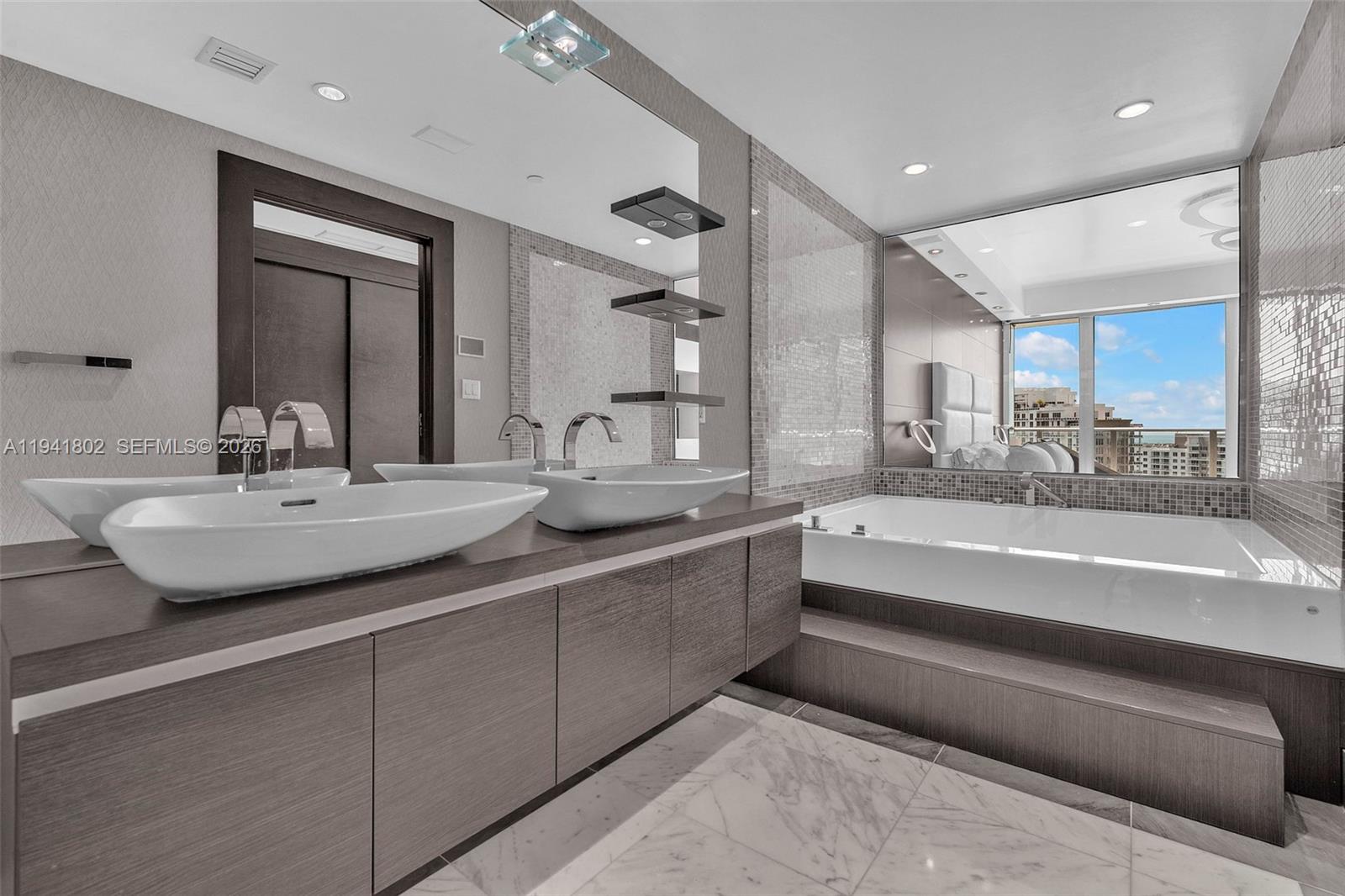 200 Biscayne Boulevard Way # 3607