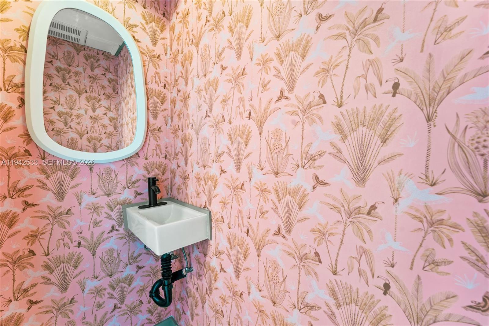 645 NE 121st St # 302