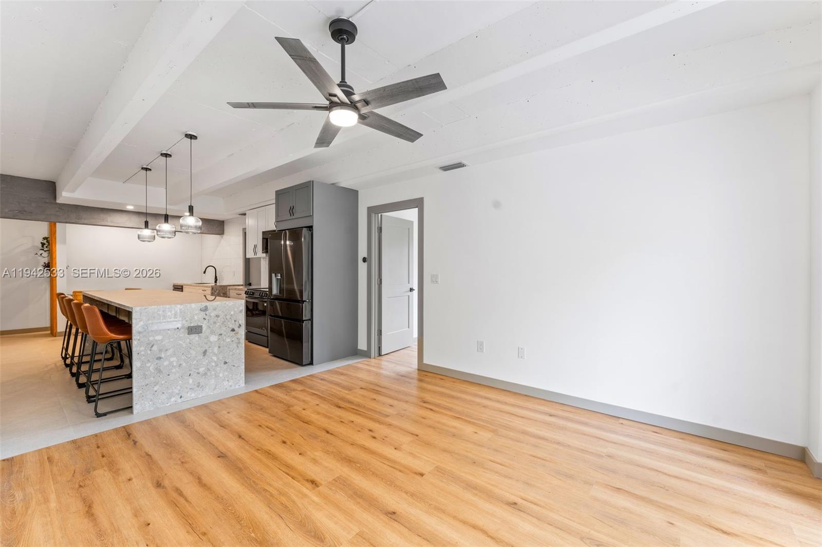 645 NE 121st St # 302