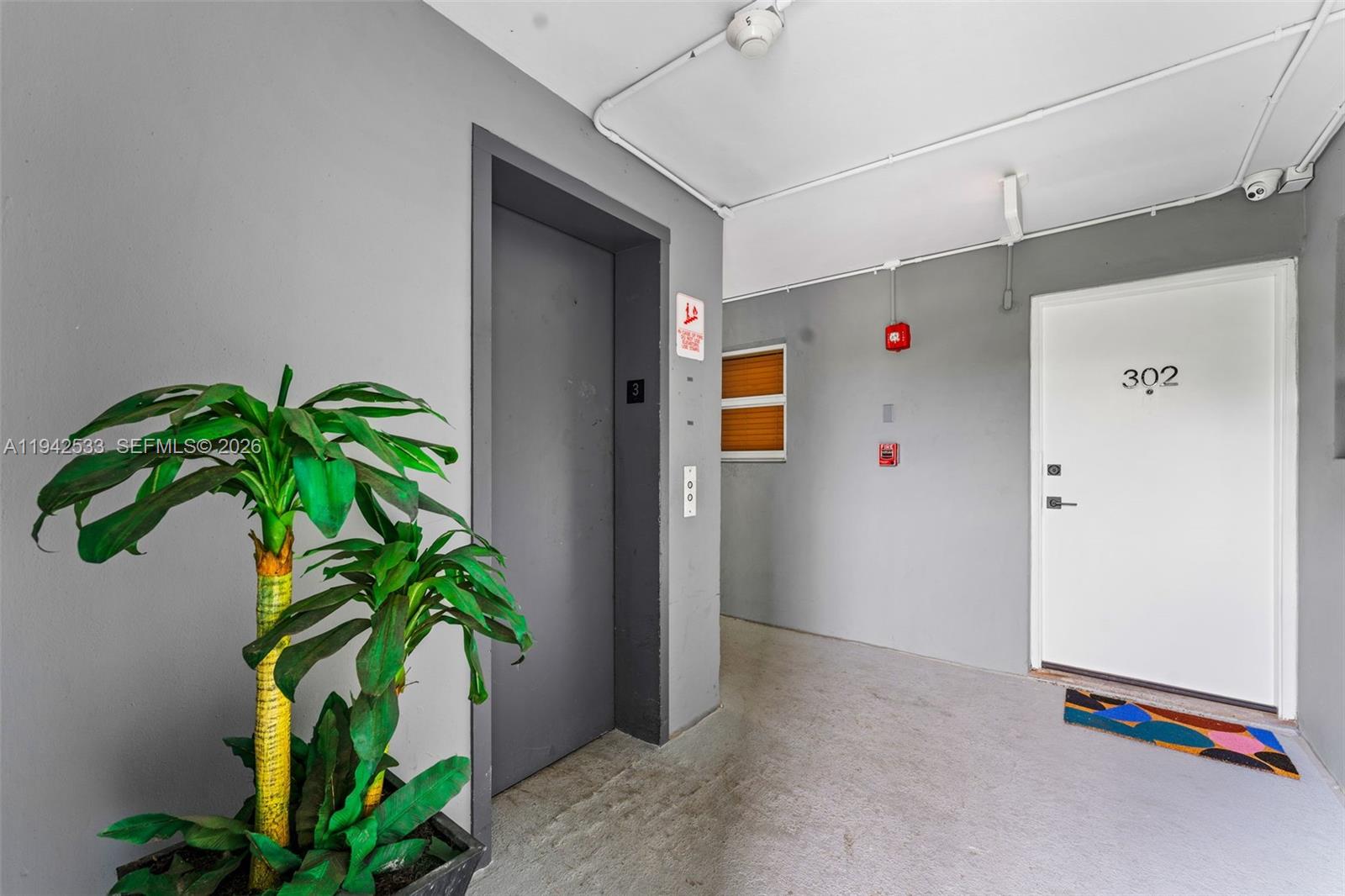 645 NE 121st St # 302