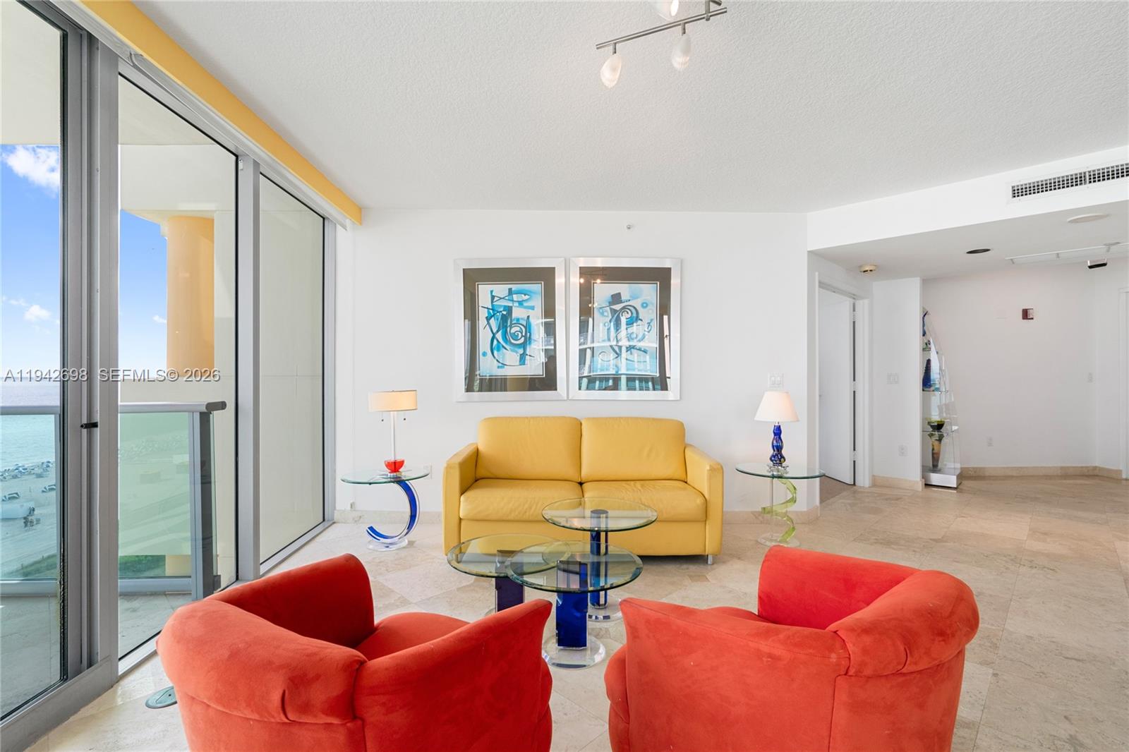 1455 Ocean Dr # 1009