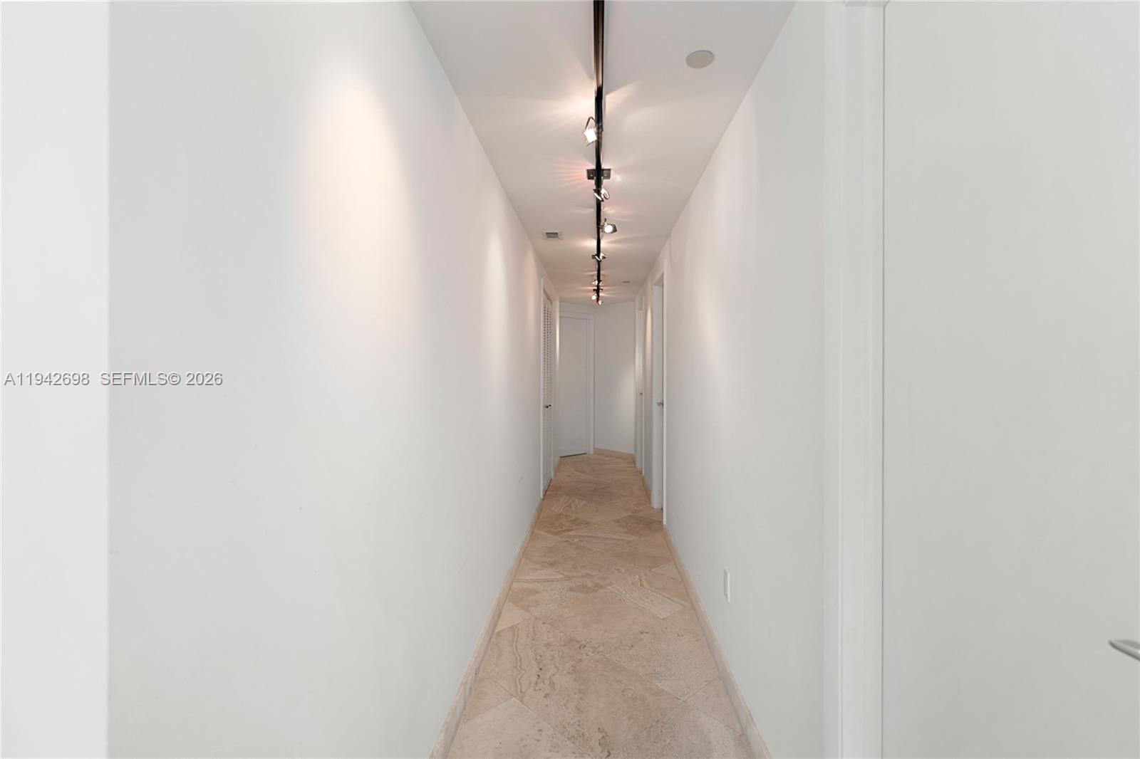 1455 Ocean Dr # 1009