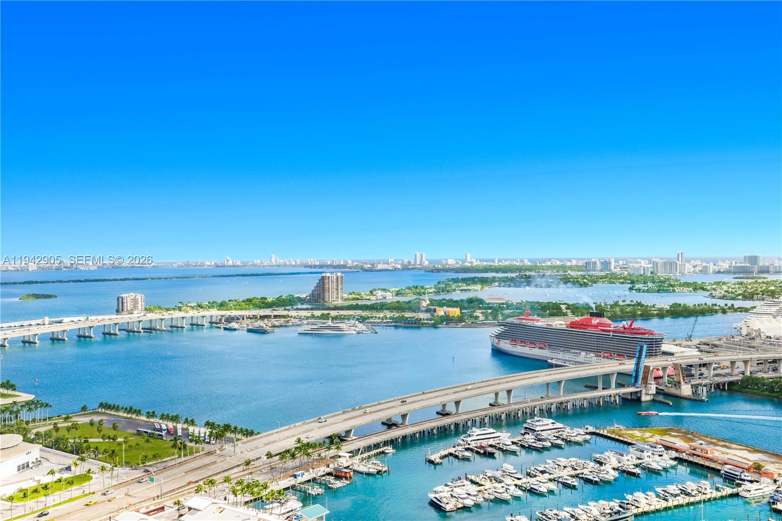 244 Biscayne Blvd # 3904