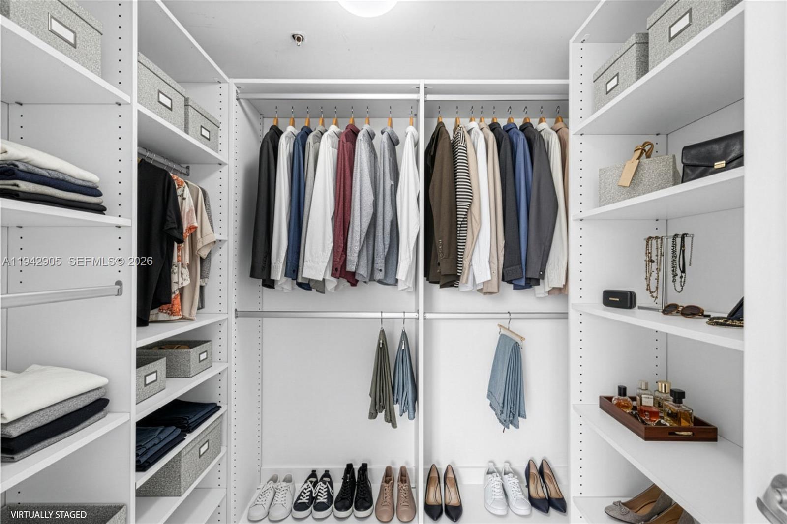 244 Biscayne Blvd # 3904