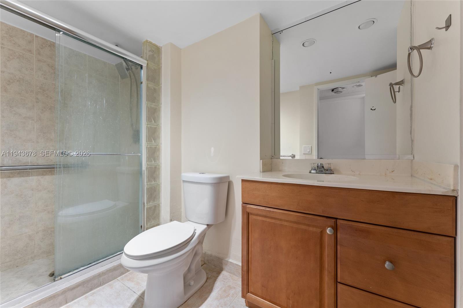 3731 N country Club DR # 921