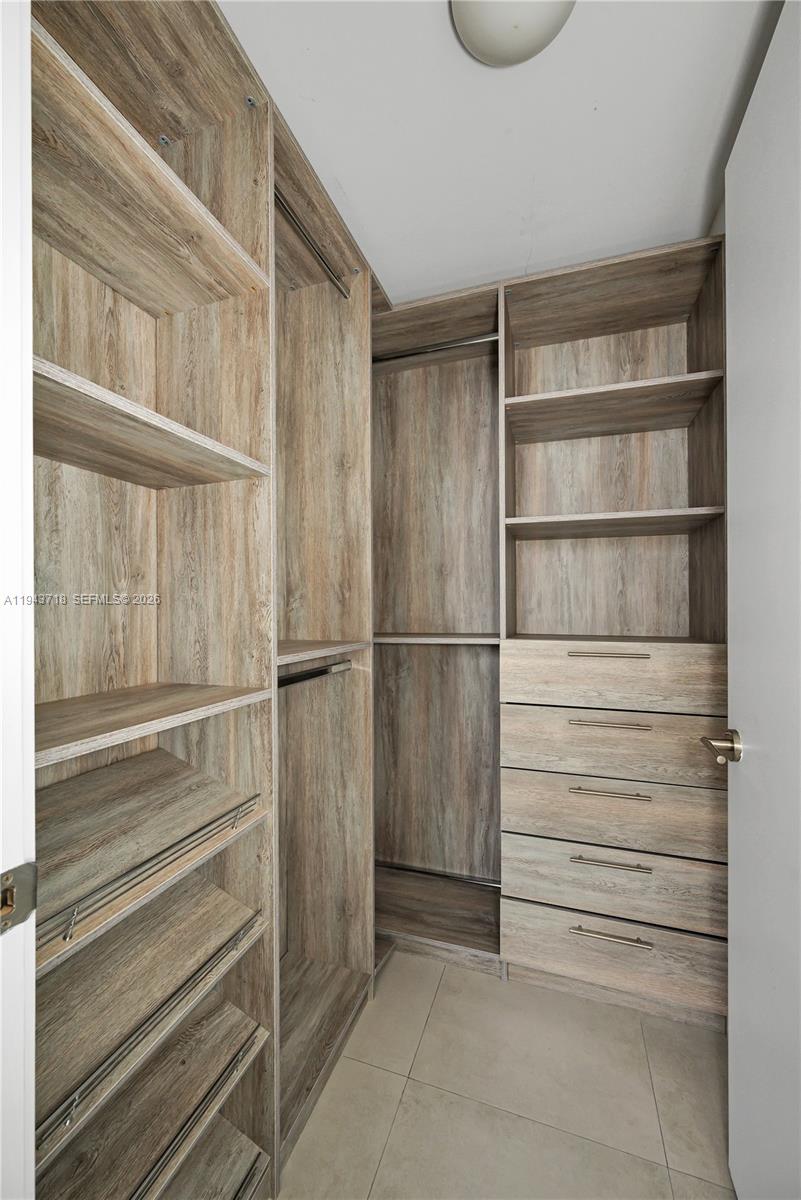 2900 NE 7th Ave # 1604