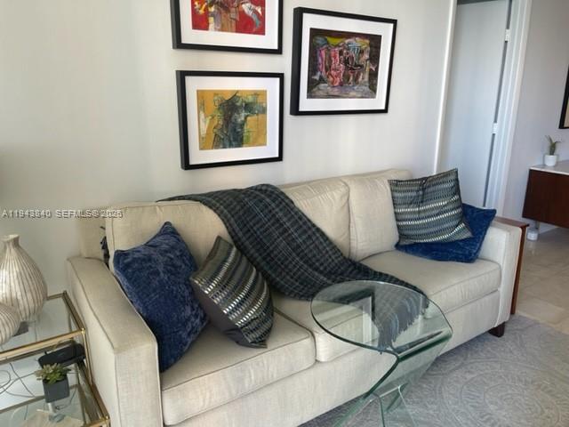 465 BRICKELL AVE # 818