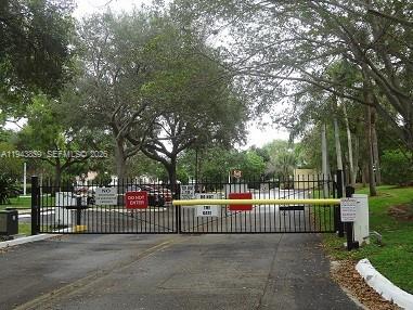 10125 W Sunrise Blvd # 104