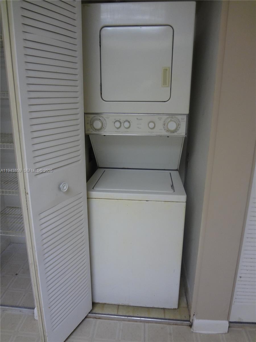 10125 W Sunrise Blvd # 104