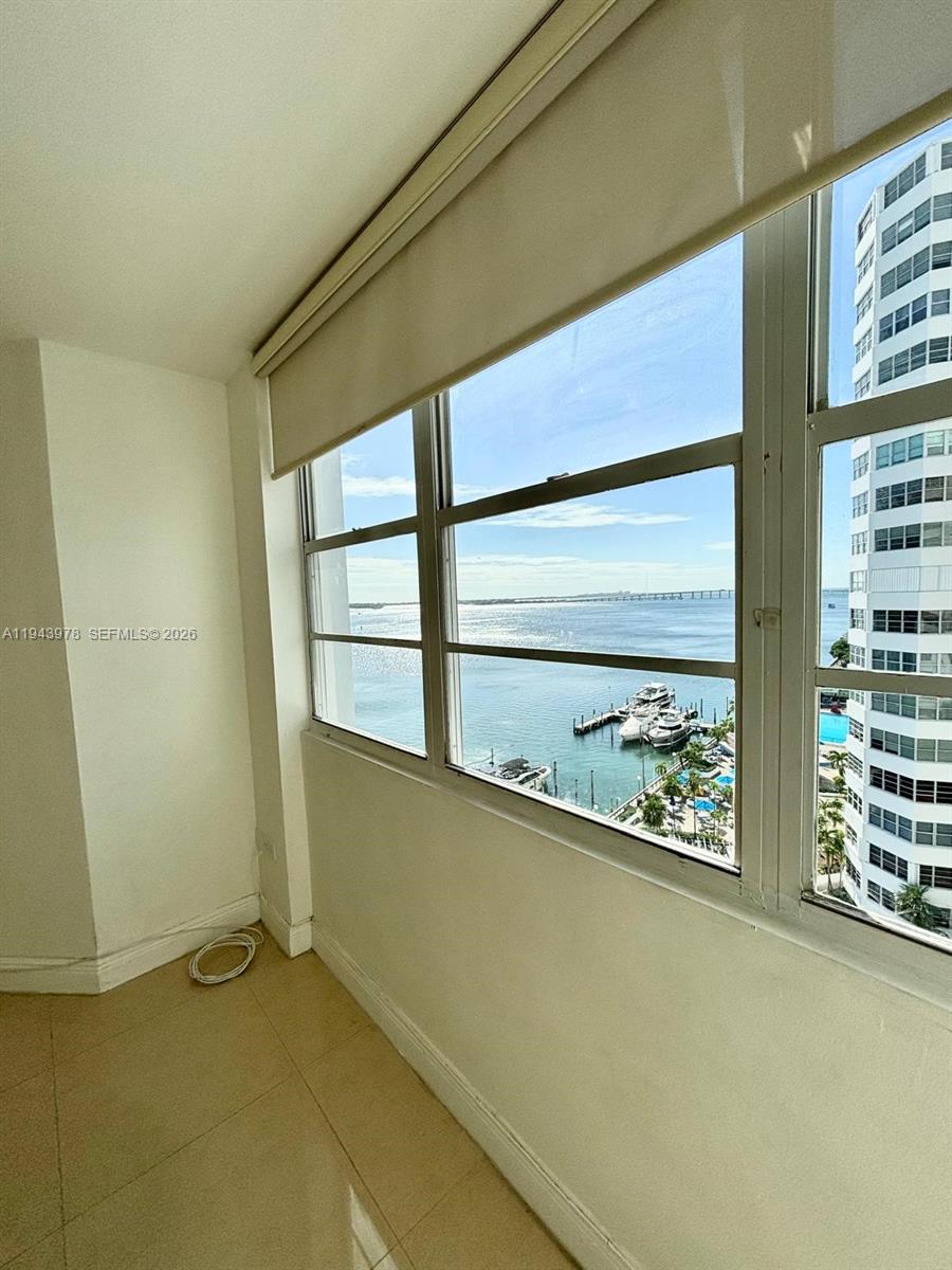 801 Brickell Bay Dr # 1067