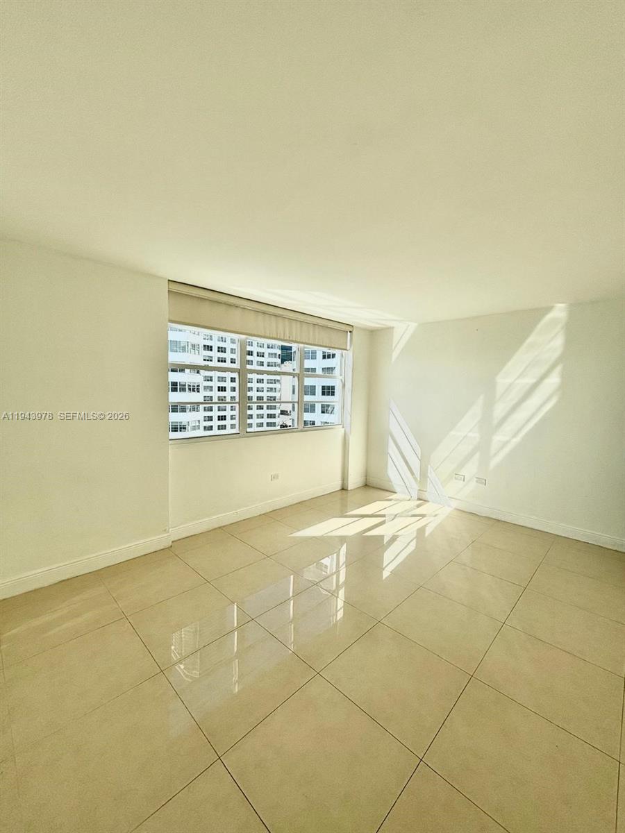 801 Brickell Bay Dr # 1067