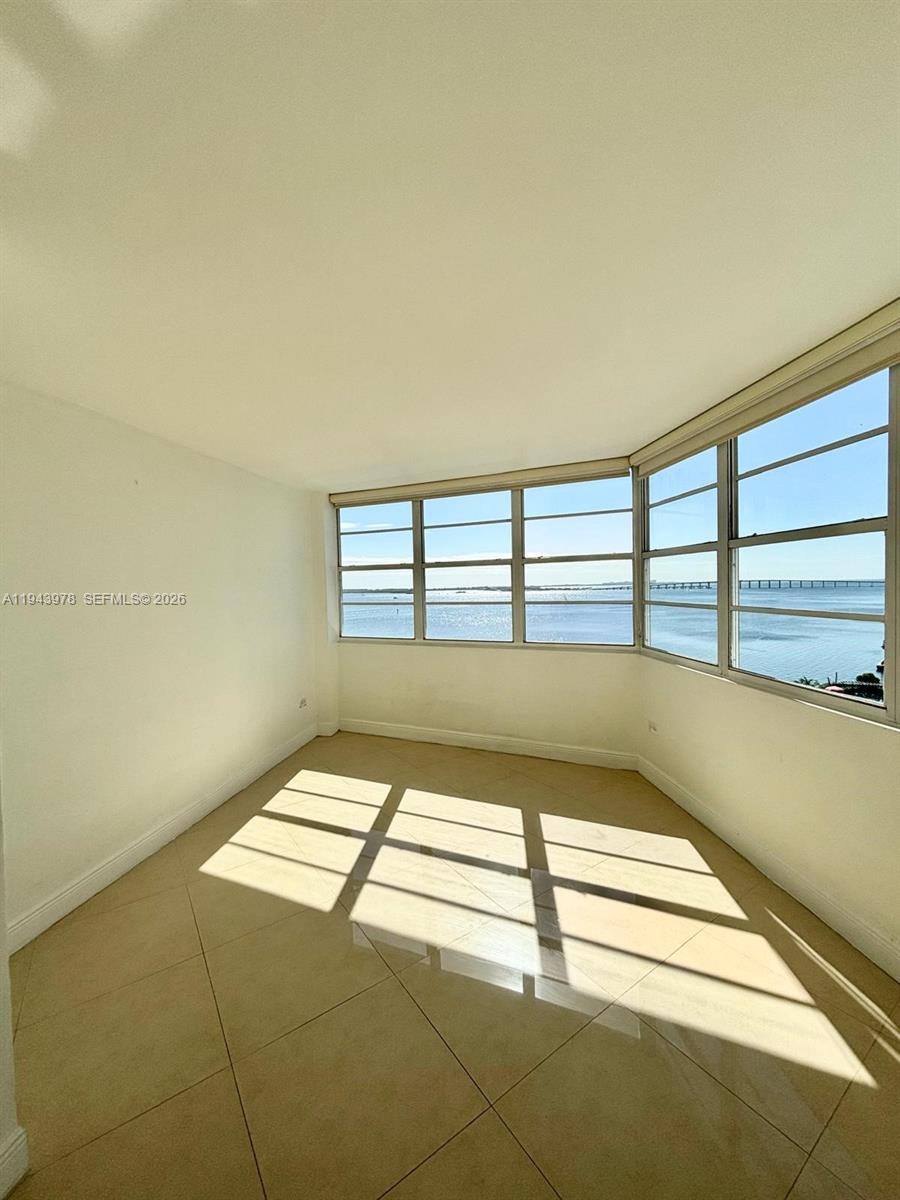 801 Brickell Bay Dr # 1067