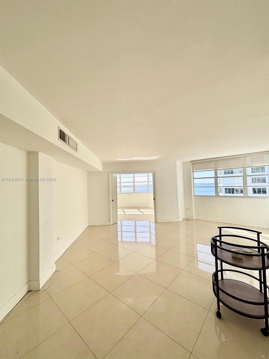 801 Brickell Bay Dr # 1067
