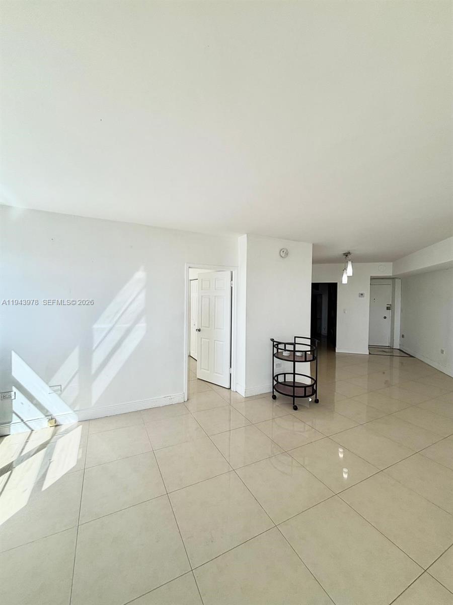 801 Brickell Bay Dr # 1067