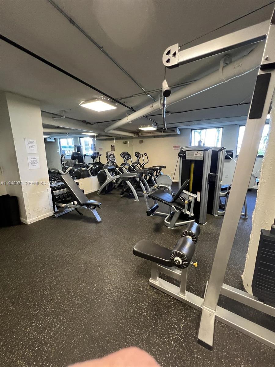 801 Brickell Bay Dr # 1067