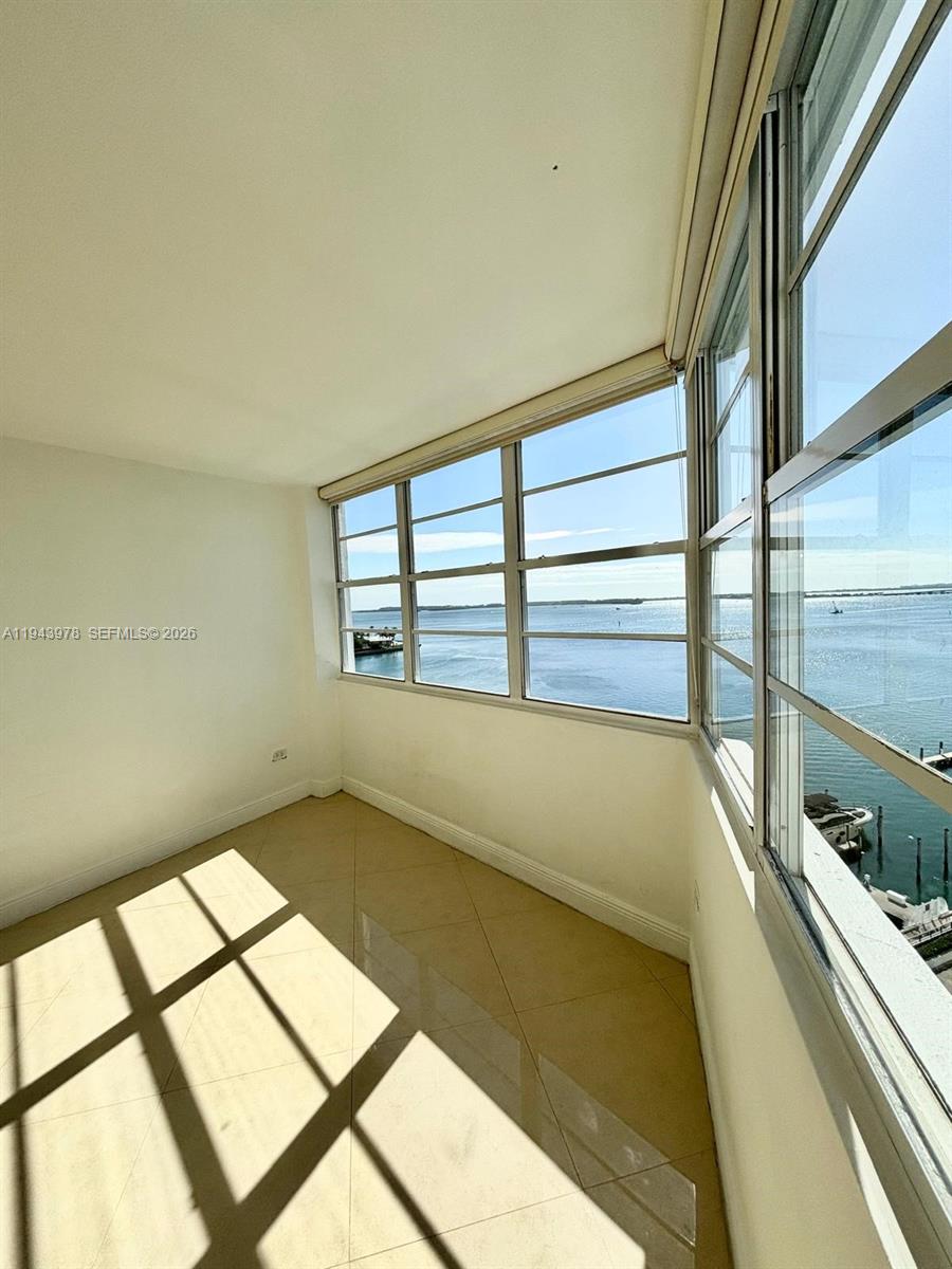 801 Brickell Bay Dr # 1067