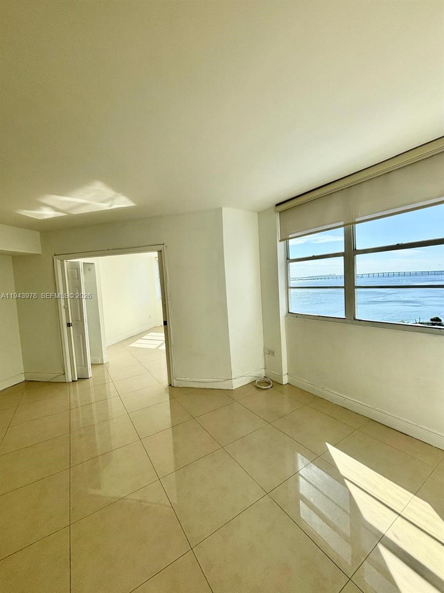 801 Brickell Bay Dr # 1067