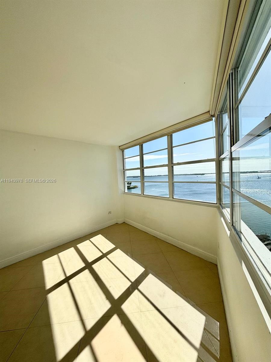 801 Brickell Bay Dr # 1067