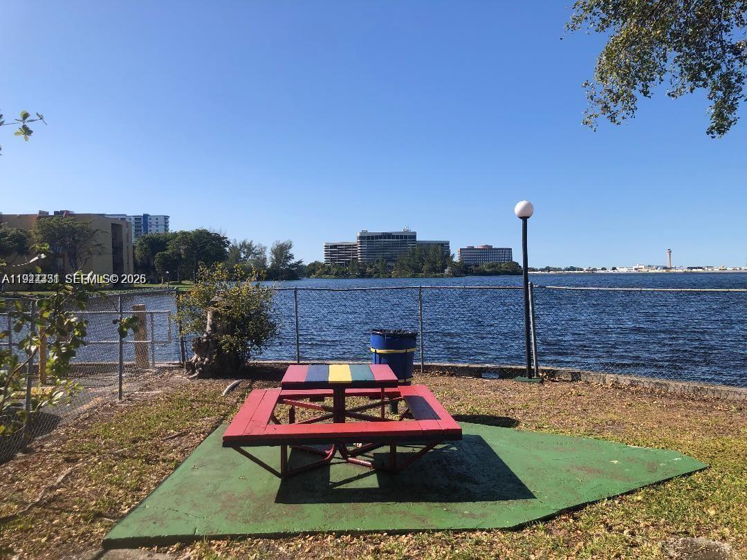 4717 NW 7th St # 10 Unit: 503-10