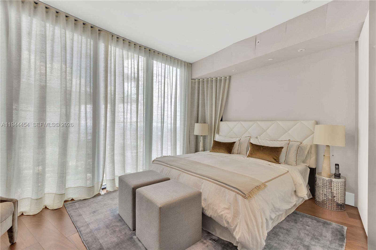 18555 Collins Ave # 4601