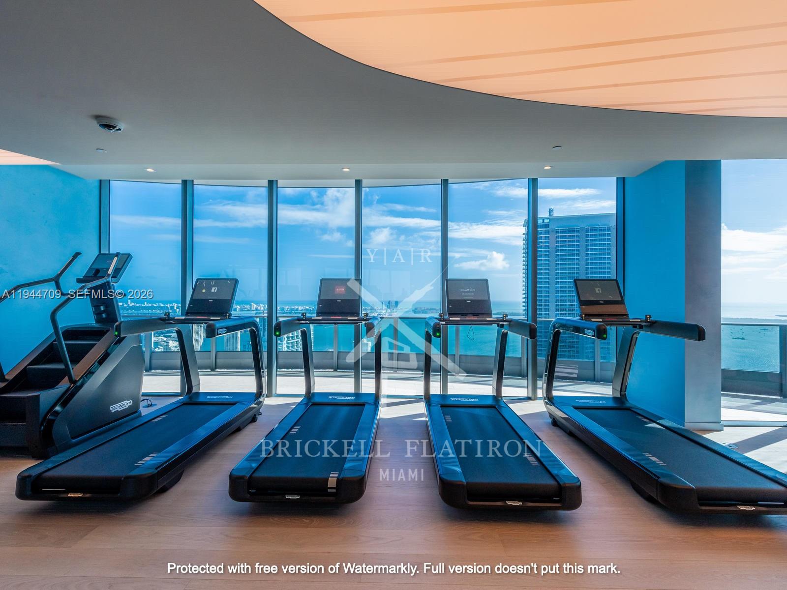 1000 BRICKELL PLAZA Unit: PH6105